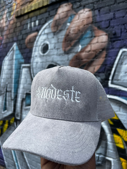 Modeste Trucker Hat